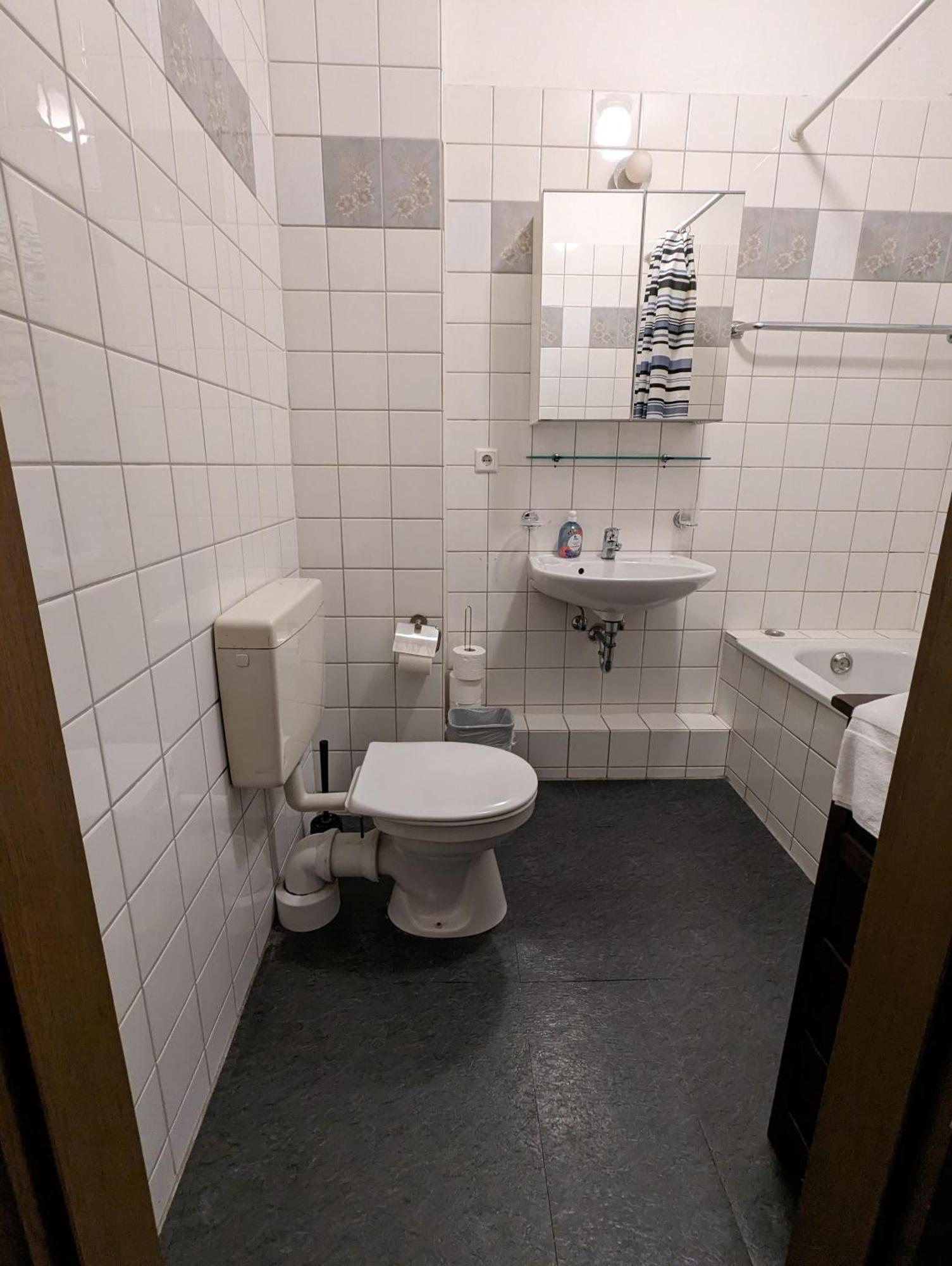 Apartment Im Luisenviertel - Gruen Wuppertal Zewnętrze zdjęcie